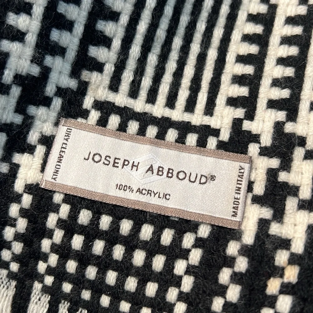 JOSEPH ABBOUD B&W ACRYLIC SCARF